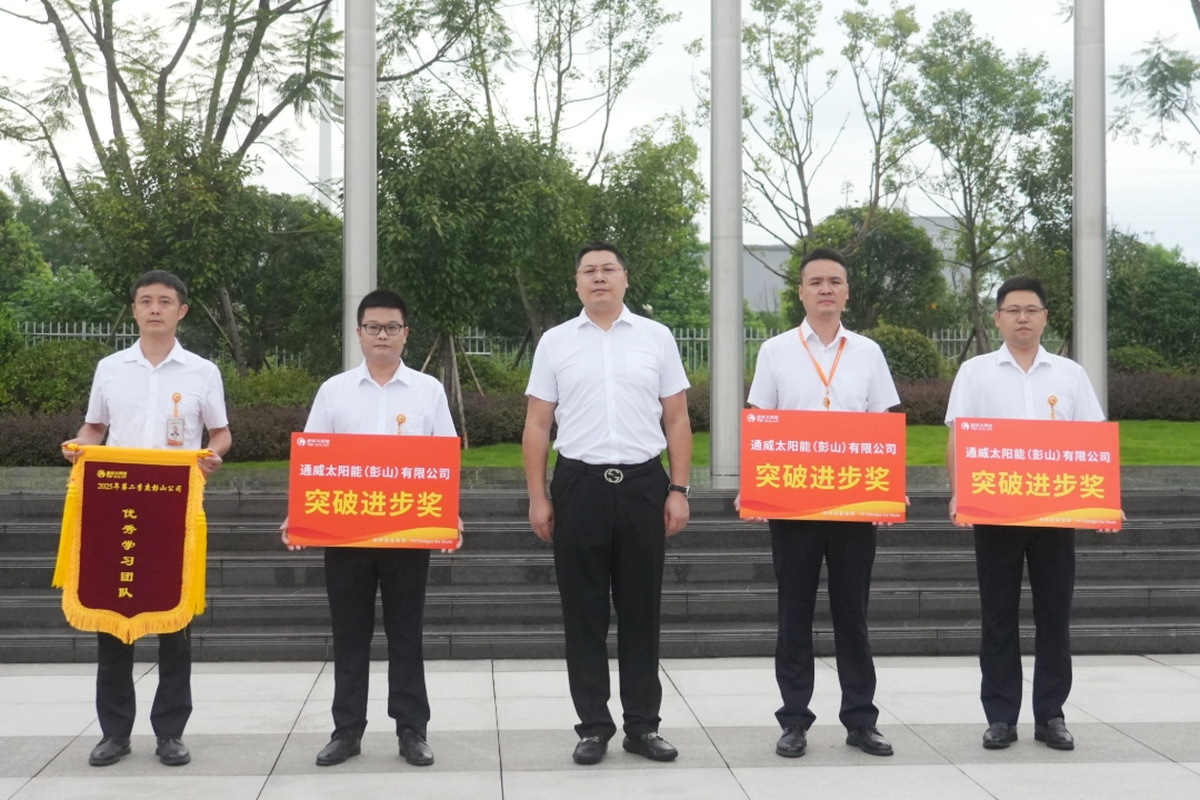 88fcf7083eae1123d03bf1ea4f7a8df1