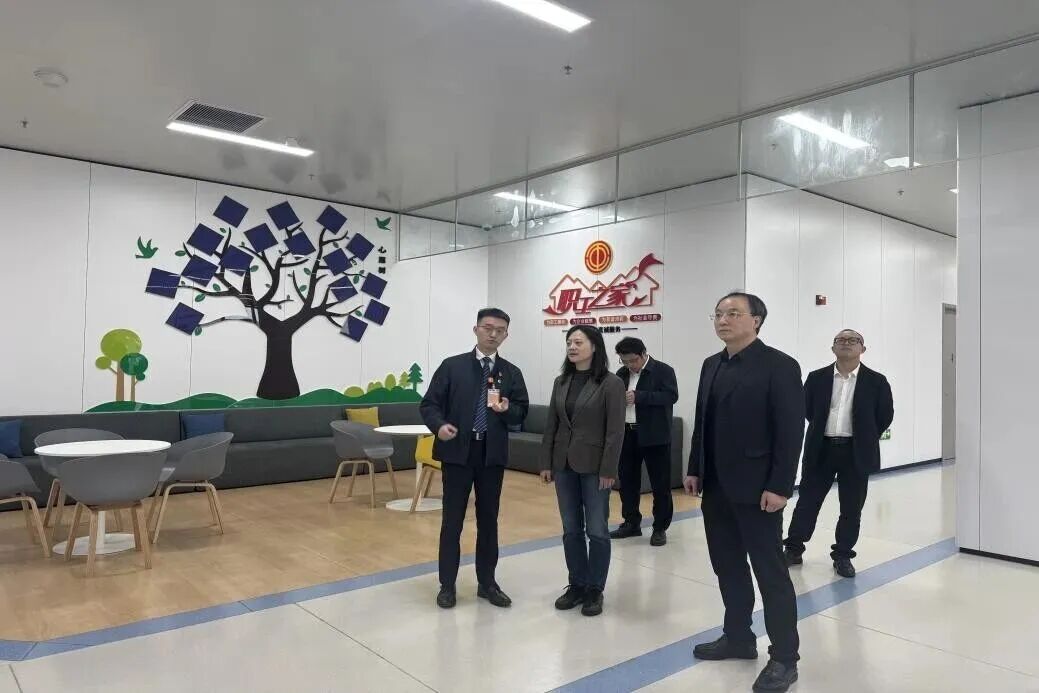 3050643f8a1545cc0eb350b7b24587a0