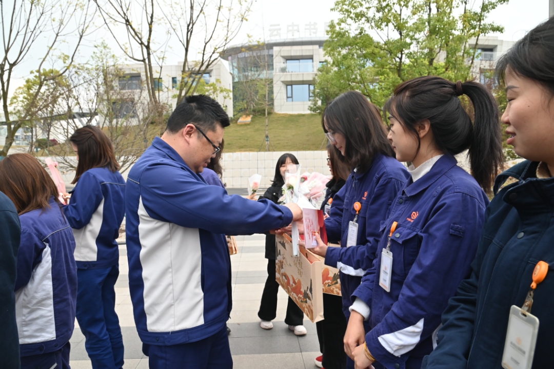 c31c5a2568782944bb5c8853234b2d4c